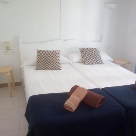 Apartamentos Playa Park Brisas Son Xoriguer Cala'N Bosch (Menorca) Exterior photo