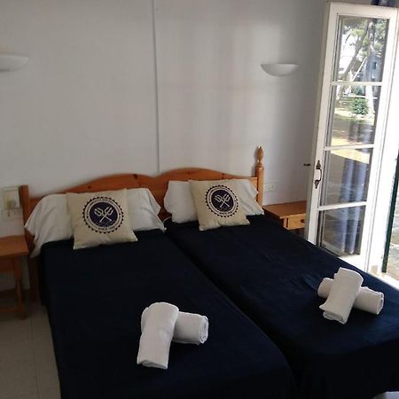 Apartamentos Playa Park Brisas Son Xoriguer Cala'N Bosch (Menorca) Exterior photo